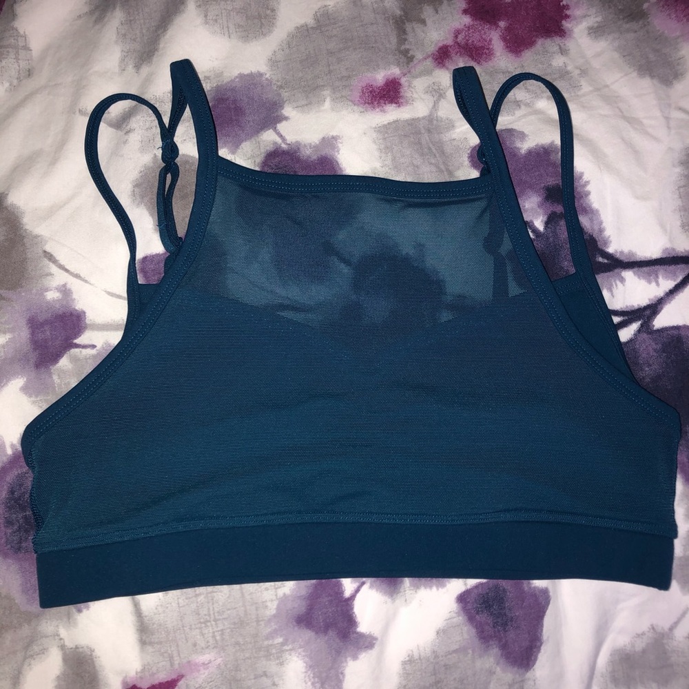 Aritzia The Constant sports bra